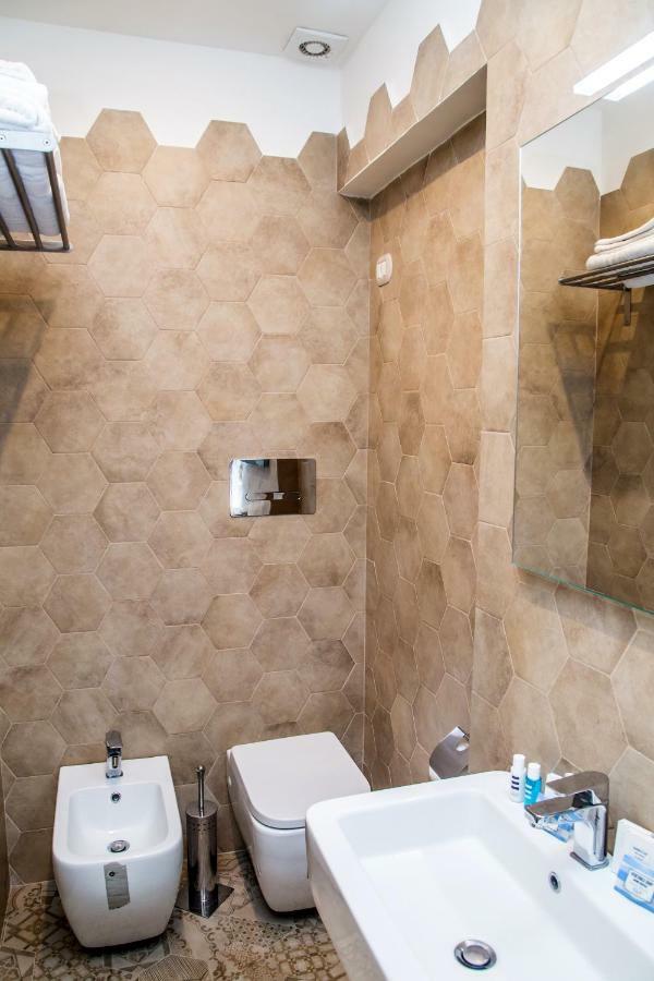 Domus Donnaregina Apartments 那不勒斯 外观 照片