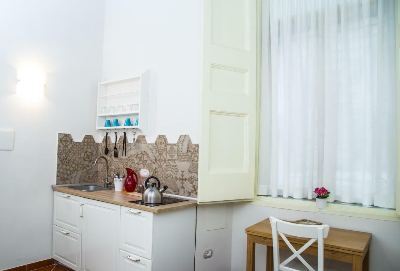 Domus Donnaregina Apartments 那不勒斯 外观 照片